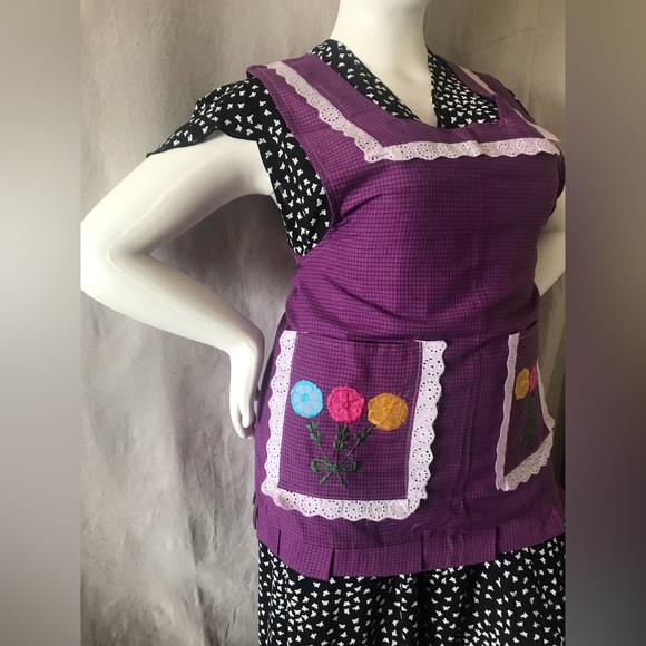 Embroidered floral apron Mandil Mexicano - Picture 8 of 10